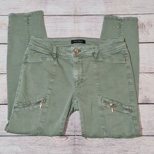 White House Black Market Green Crop Skinny 4